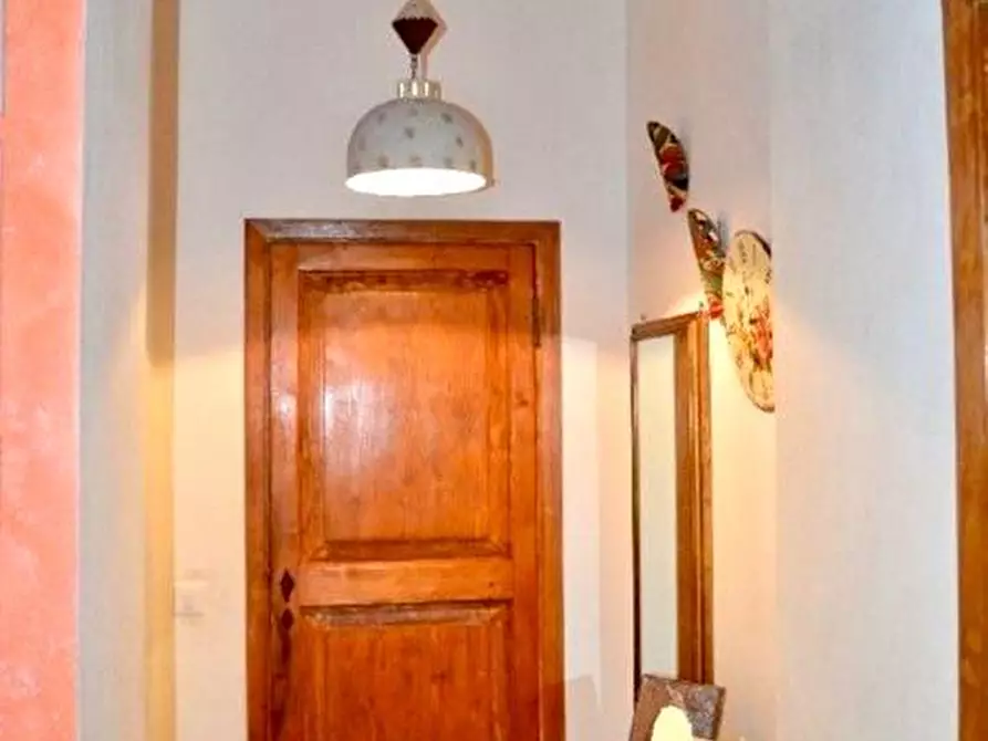 Immagine 9 di Appartamento in vendita  a Massa