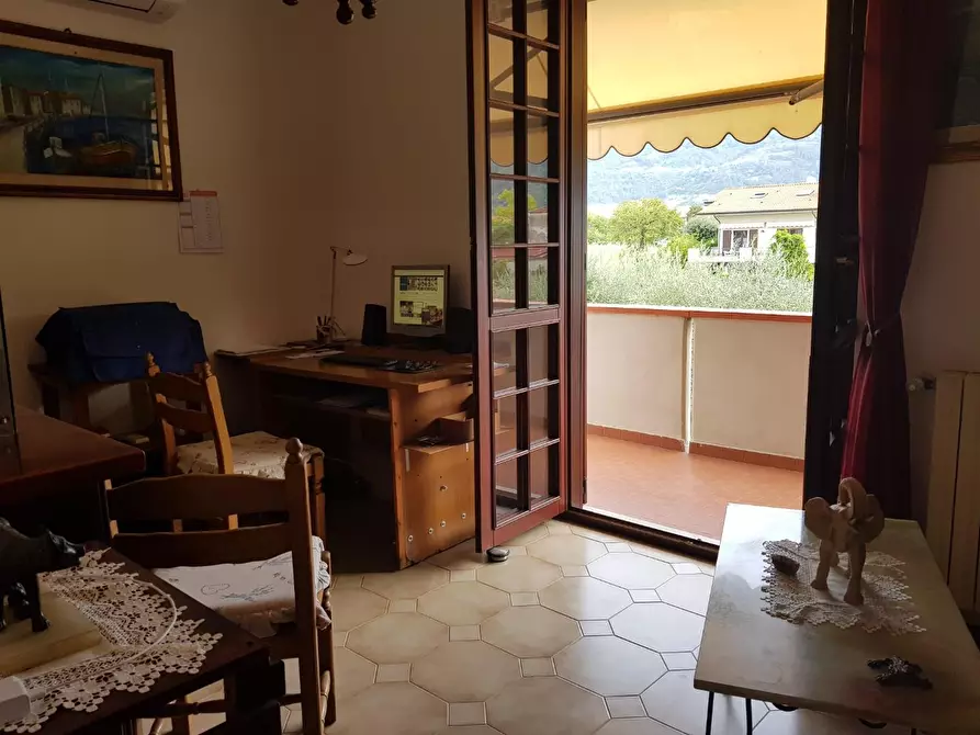 Immagine 9 di Appartamento in vendita  a Massa