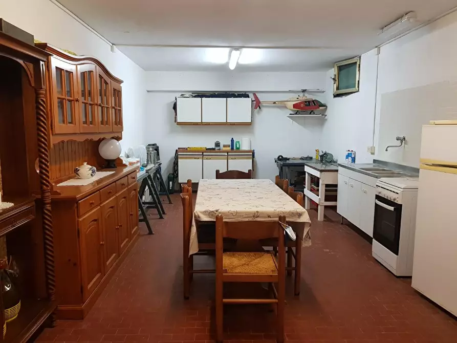 Immagine 18 di Appartamento in vendita  a Massa