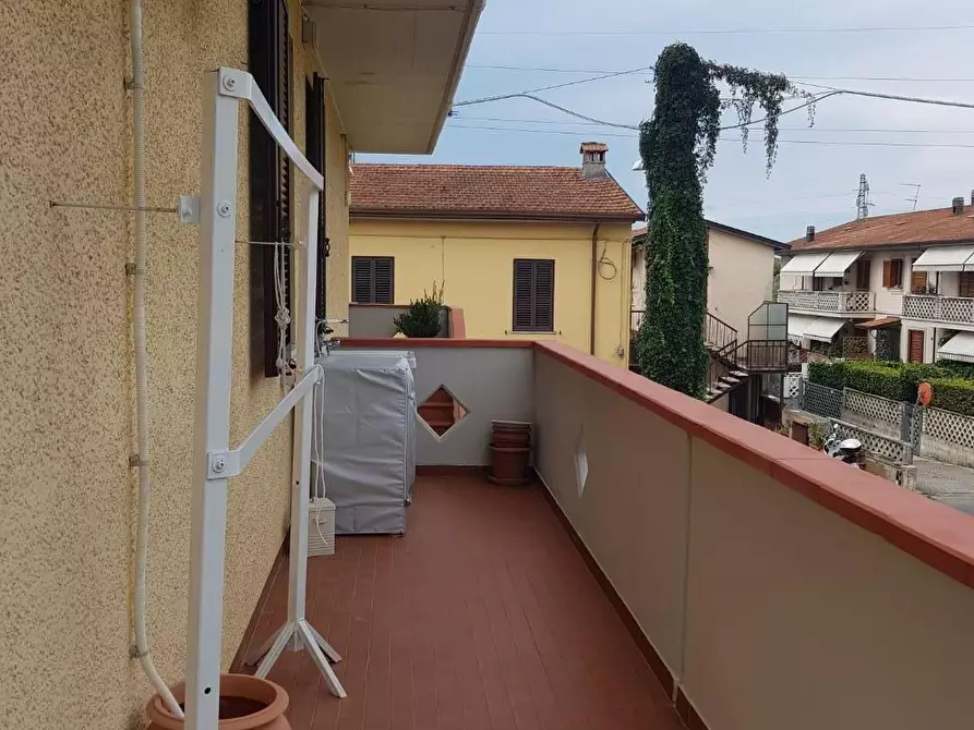 Immagine 14 di Appartamento in vendita  a Massa