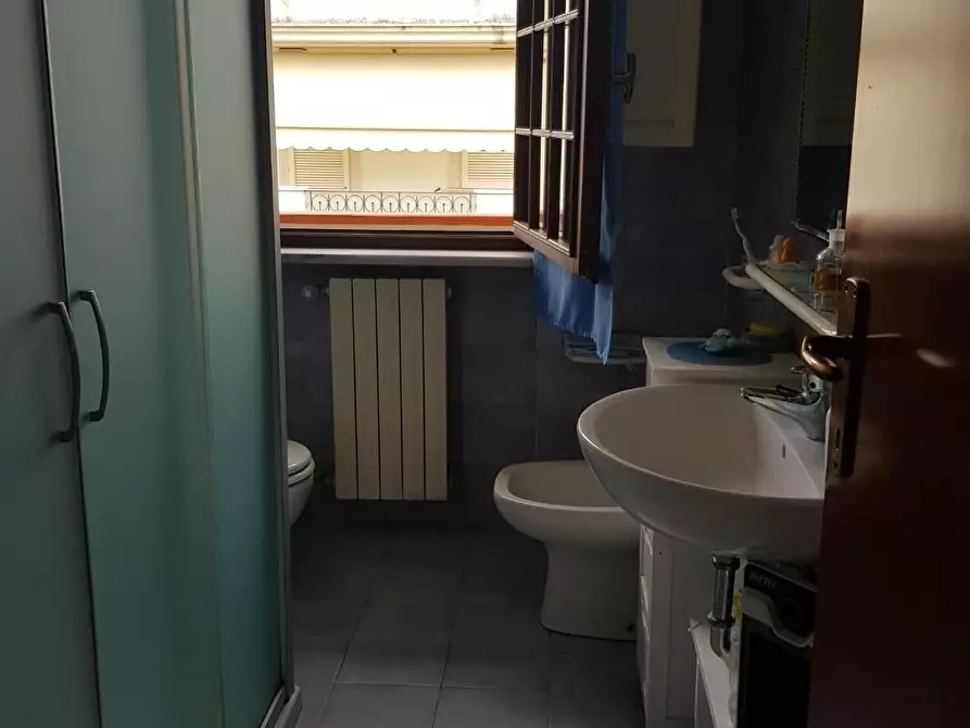 Immagine 10 di Appartamento in vendita  a Massa