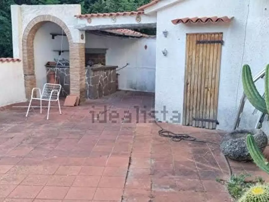 Immagine 5 di Villa in vendita  a Calci