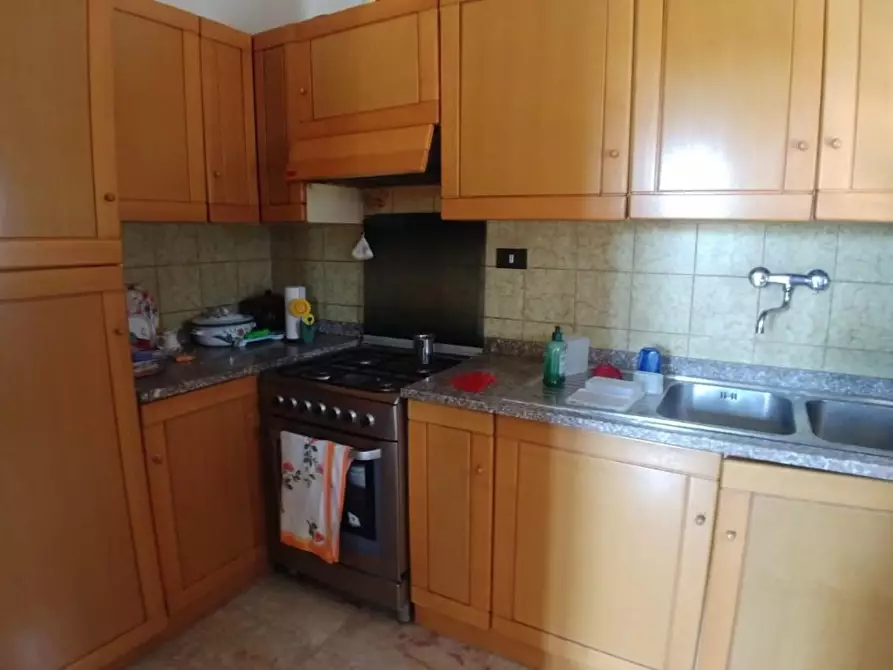 Immagine 13 di Casa semindipendente in vendita  a Castelnuovo Magra