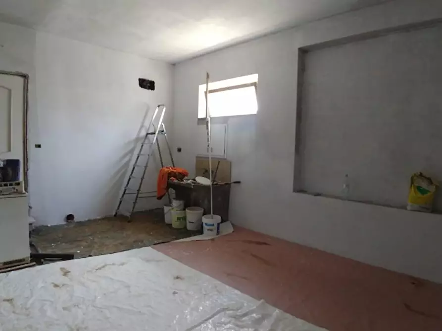 Immagine 15 di Casa semindipendente in vendita  a Castelnuovo Magra