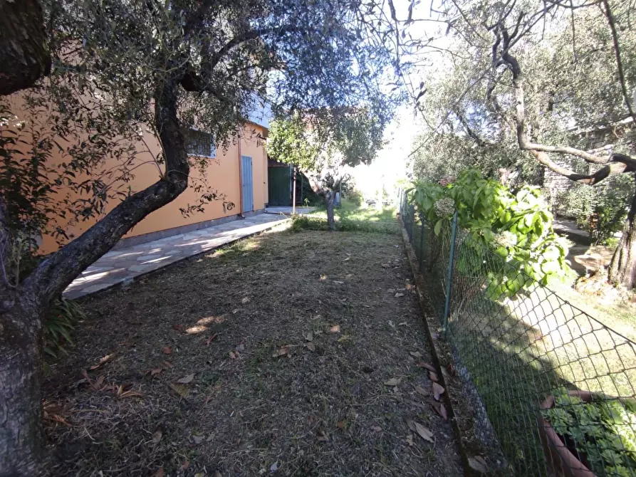 Immagine 24 di Casa semindipendente in vendita  a Castelnuovo Magra