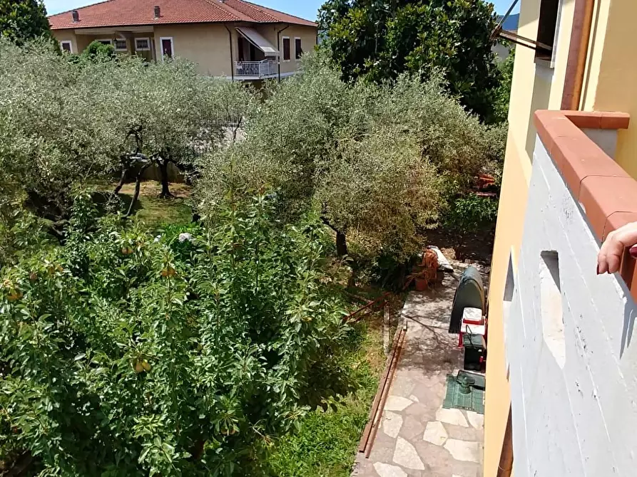 Immagine 7 di Casa semindipendente in vendita  a Castelnuovo Magra