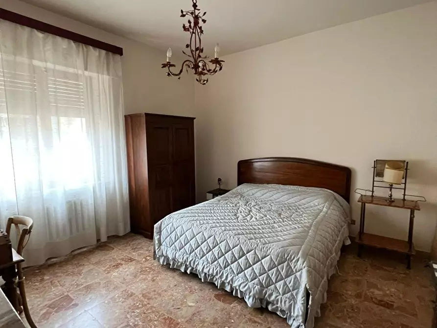Immagine 1 di Appartamento in affitto  a Siena