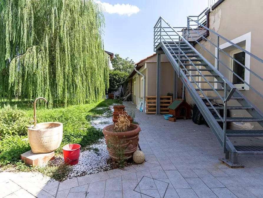 Immagine 18 di Appartamento in vendita  a Empoli