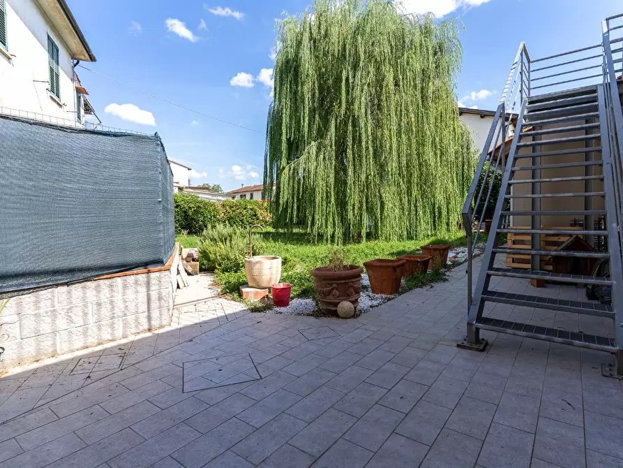 Immagine 17 di Appartamento in vendita  a Empoli