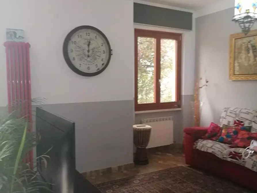 Immagine 8 di Porzione di casa in vendita  a Ortonovo