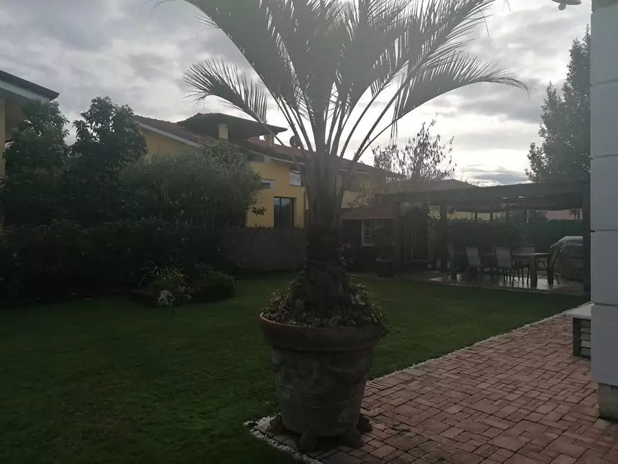 Immagine 28 di Porzione di casa in vendita  a Ortonovo