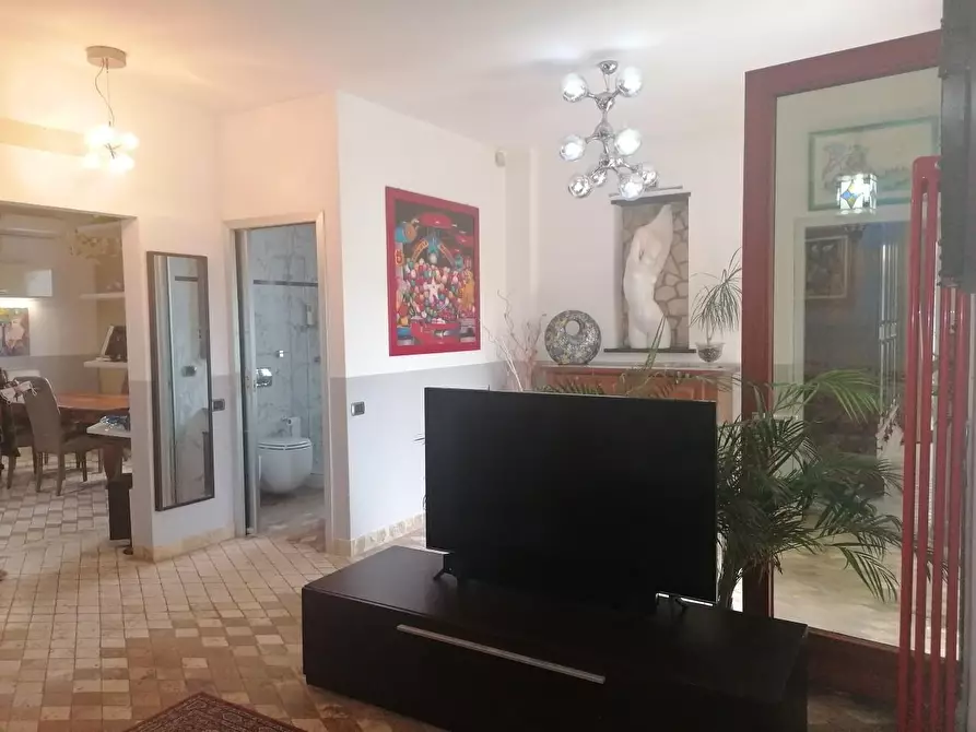 Immagine 11 di Porzione di casa in vendita  a Ortonovo