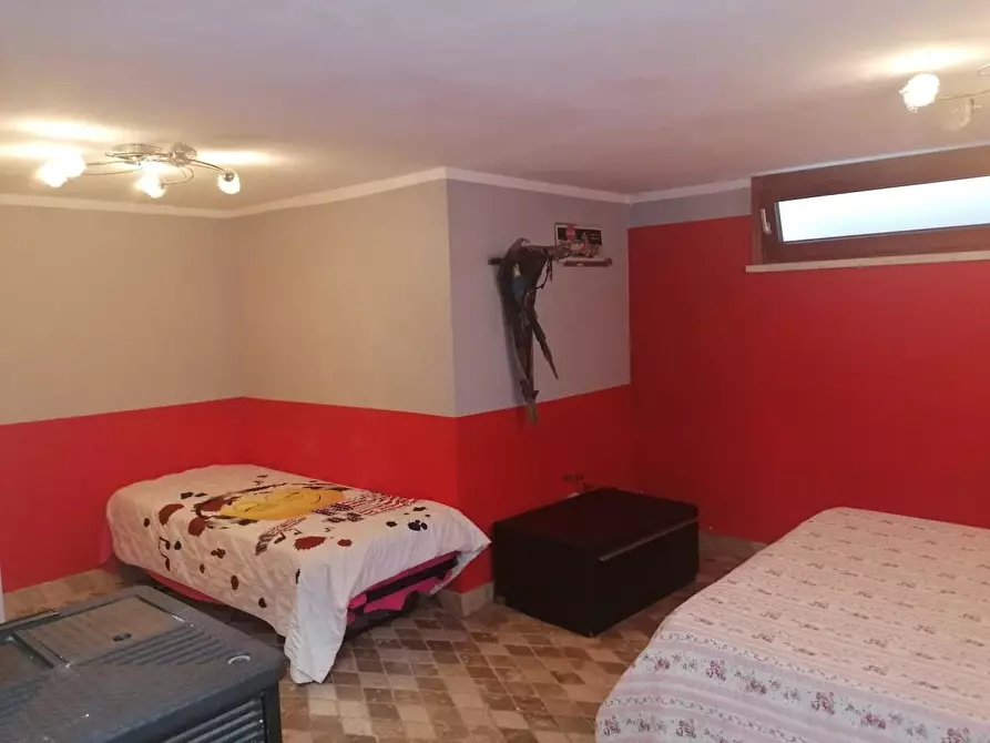 Immagine 32 di Porzione di casa in vendita  a Ortonovo