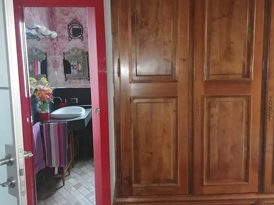 Immagine 15 di Porzione di casa in vendita  a Ortonovo