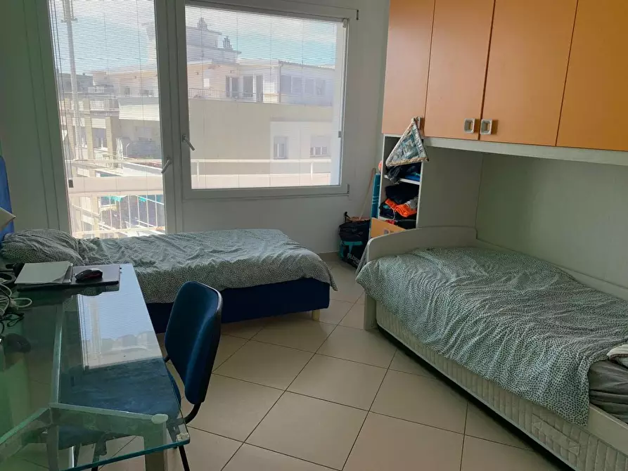 Immagine 11 di Appartamento in vendita  a Livorno