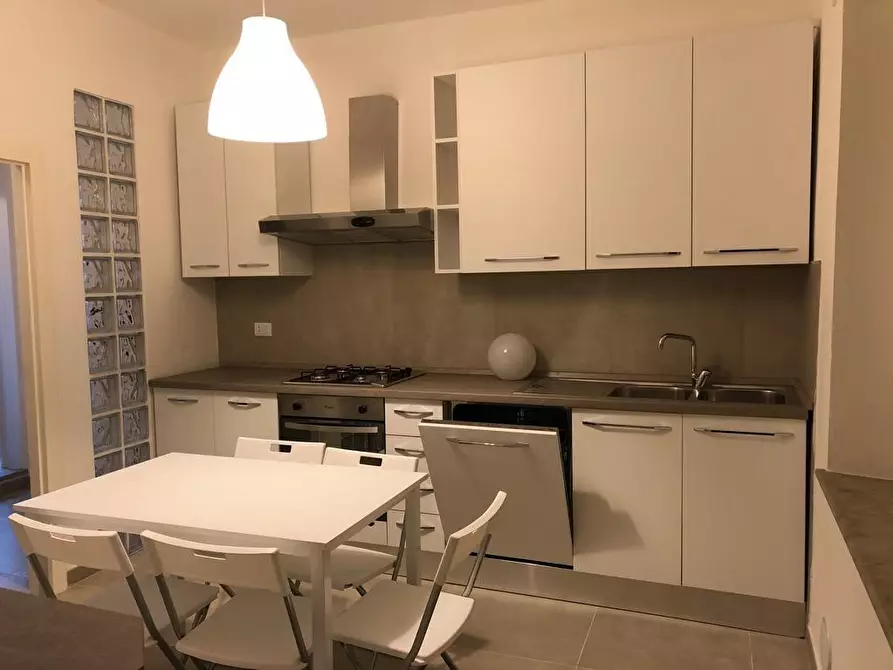 Immagine 2 di Appartamento in affitto  a Pisa