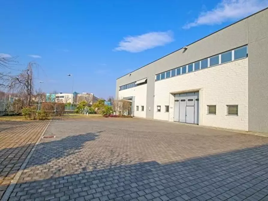 Immagine 1 di Capannone industriale in vendita  a Ortonovo