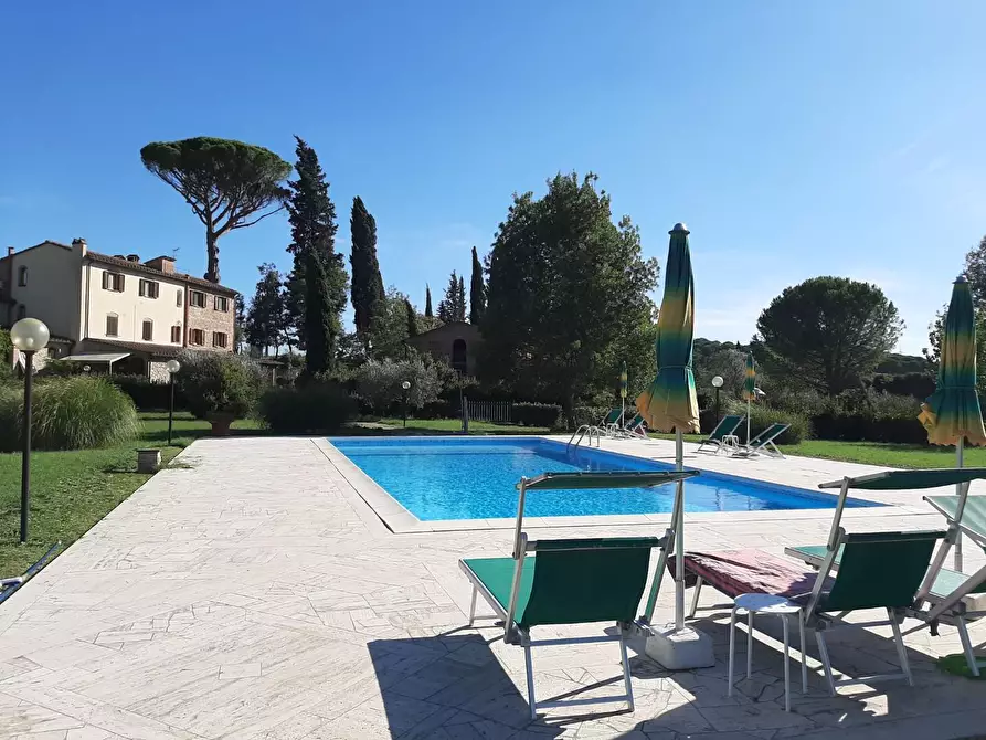 Immagine 3 di Villa in vendita  a Terricciola