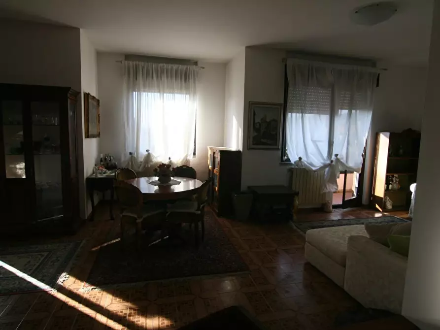 Immagine 2 di Appartamento in vendita  a Castelnuovo Magra