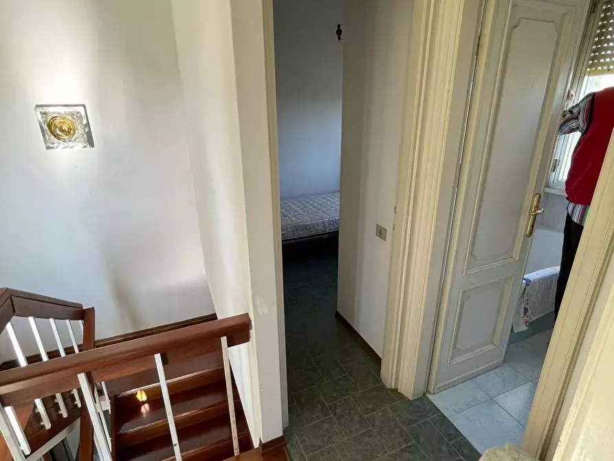 Immagine 8 di Villa in vendita  a Pietrasanta
