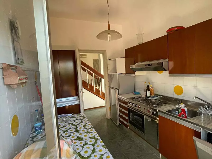 Immagine 5 di Villa in vendita  a Pietrasanta