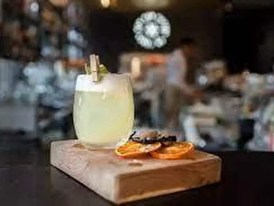 Immagine 2 di Bar / Ristorante in vendita  a Massa