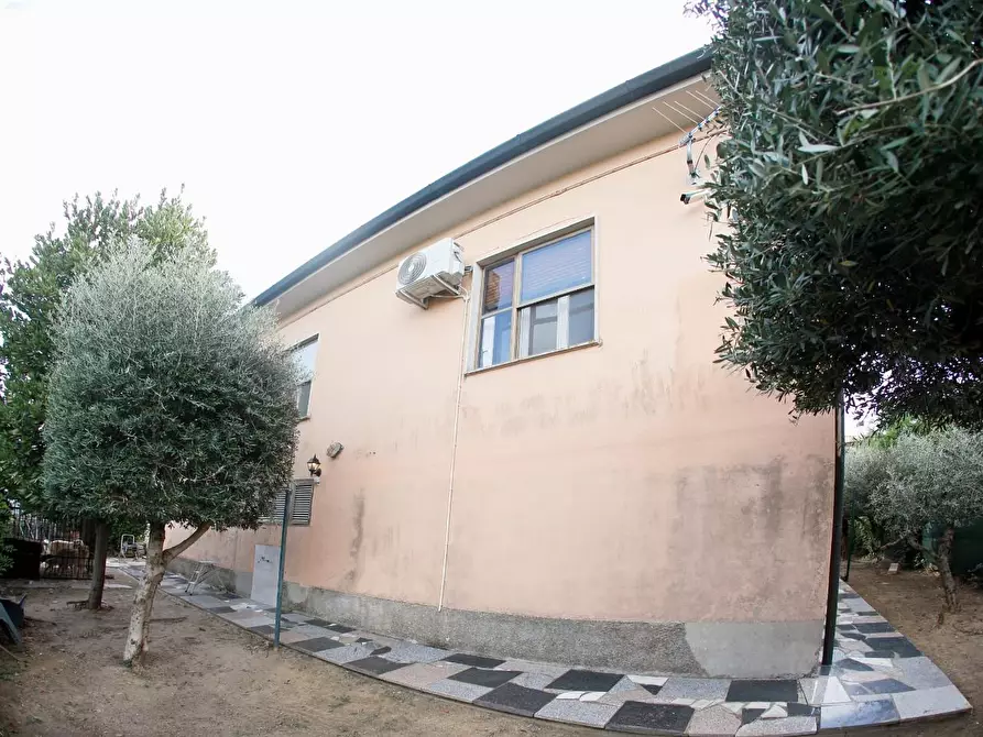 Immagine 39 di Casa indipendente in vendita  a Collesalvetti