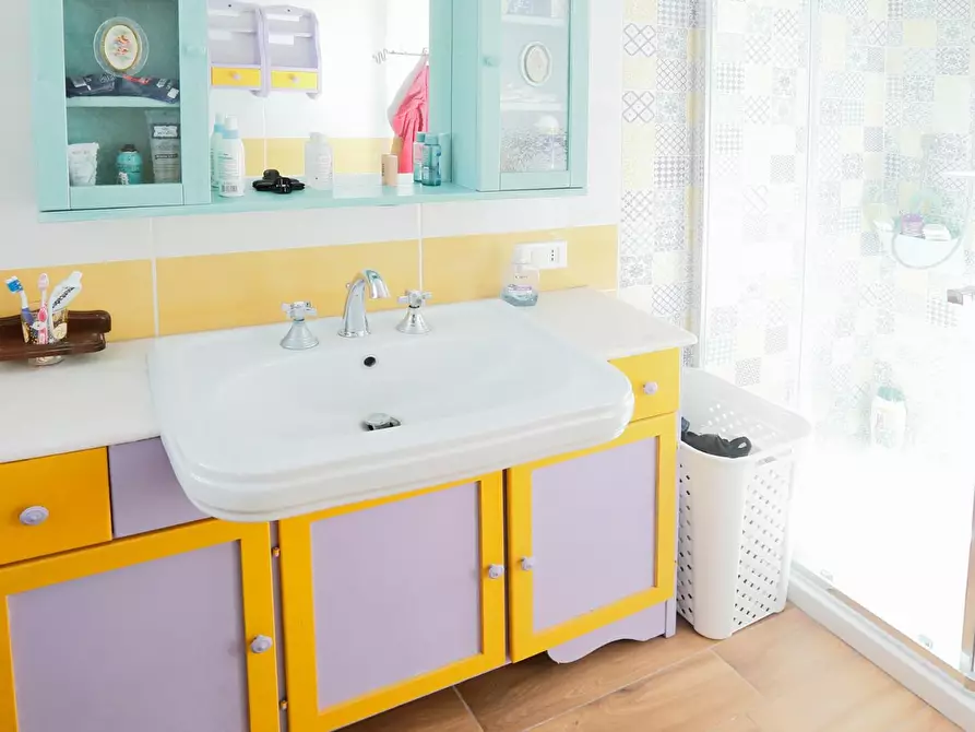 Immagine 24 di Casa indipendente in vendita  a Collesalvetti