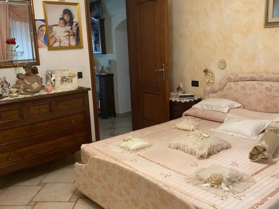 Immagine 10 di Appartamento in vendita  a Carrara