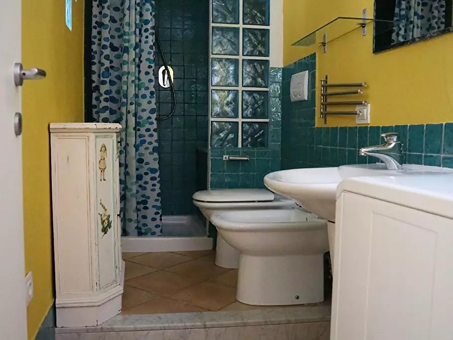 Immagine 8 di Appartamento in vendita  a Carrara