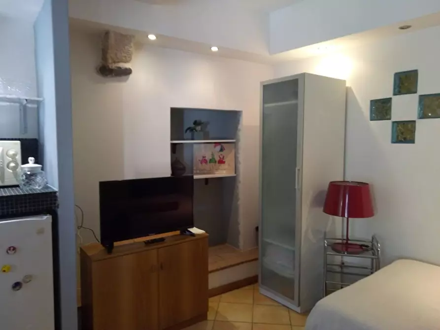 Immagine 6 di Appartamento in vendita  a Carrara