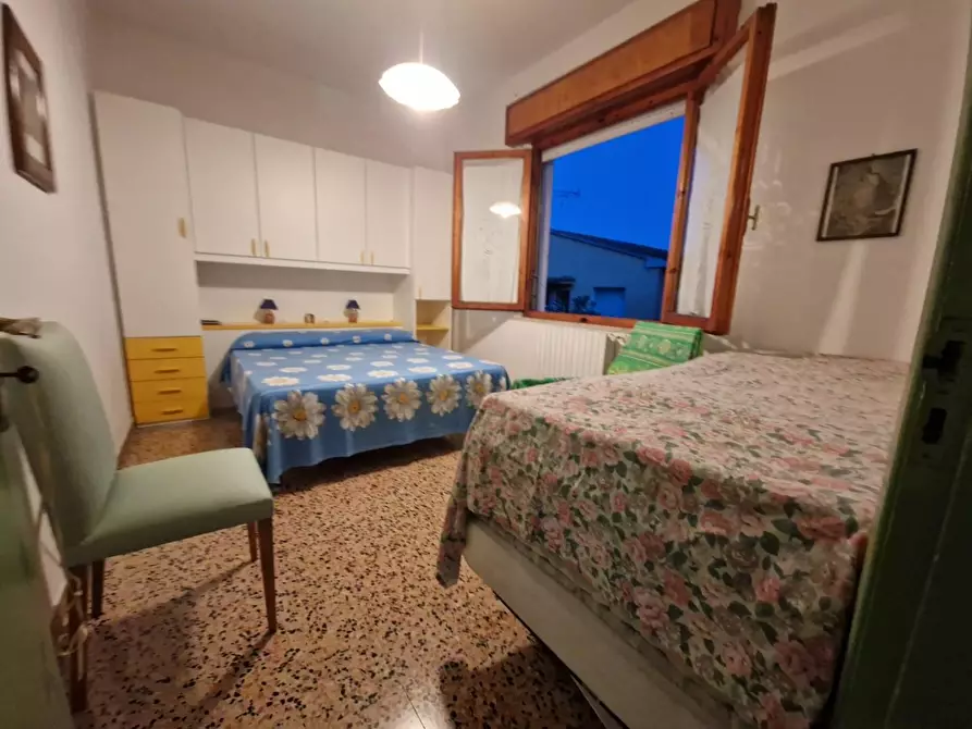 Immagine 8 di Casa trifamiliare in vendita  a Rosignano Marittimo