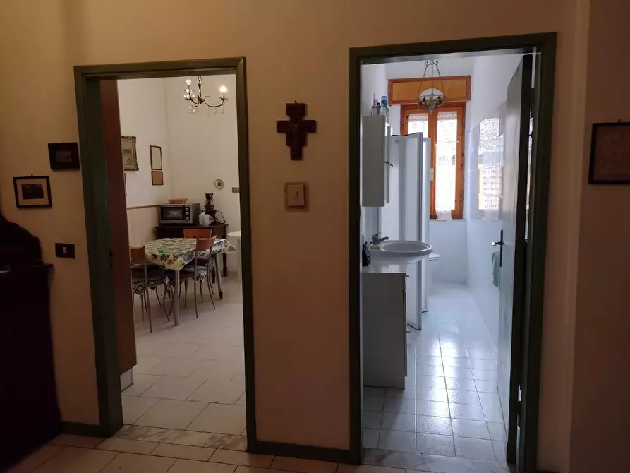 Immagine 13 di Casa trifamiliare in vendita  a Rosignano Marittimo