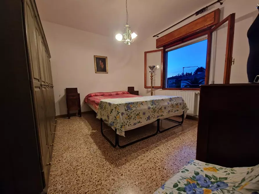 Immagine 11 di Casa trifamiliare in vendita  a Rosignano Marittimo