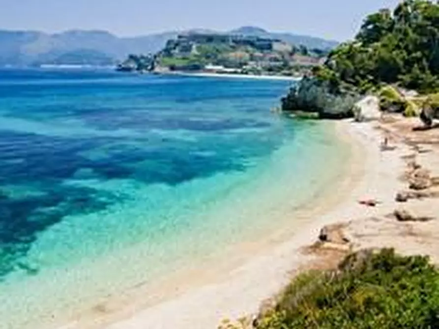 Immagine 64 di Villa in vendita  a Portoferraio