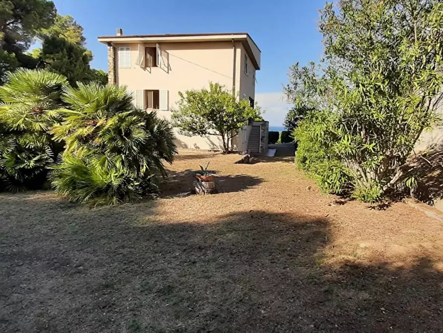 Immagine 5 di Villa in vendita  a Portoferraio