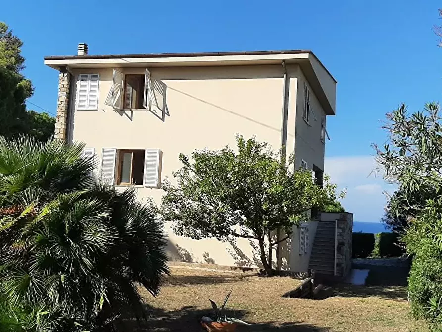 Immagine 58 di Villa in vendita  a Portoferraio