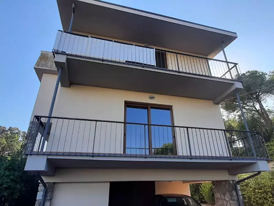 Immagine 57 di Villa in vendita  a Portoferraio