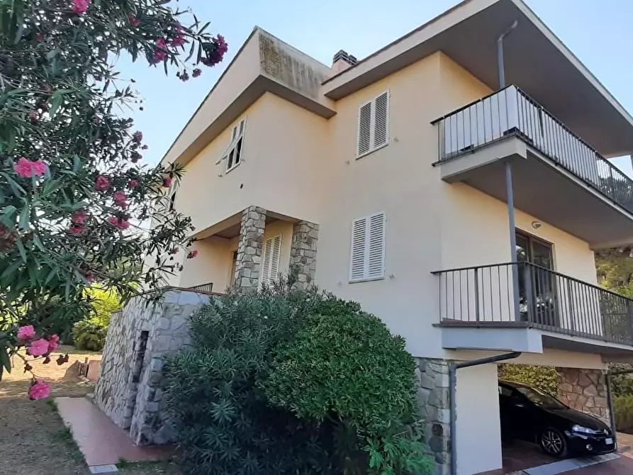 Immagine 4 di Villa in vendita  a Portoferraio