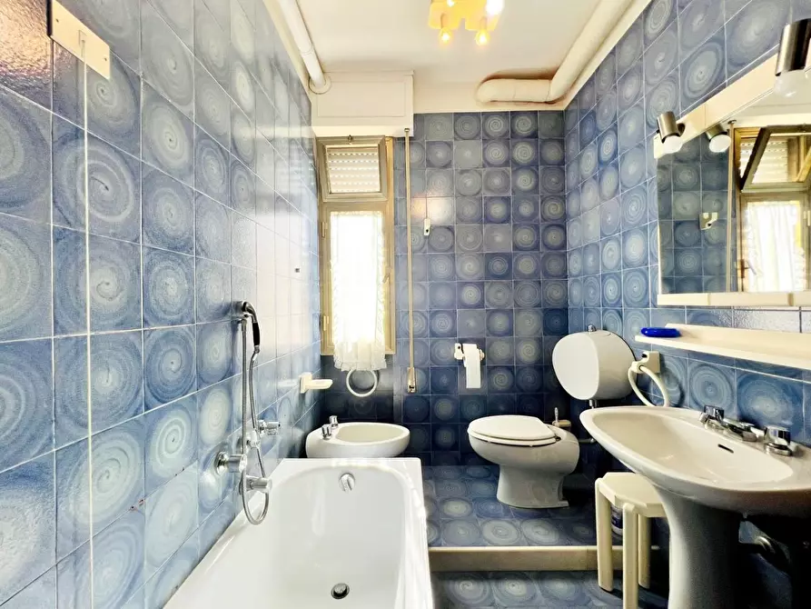 Immagine 35 di Appartamento in vendita  a Camaiore