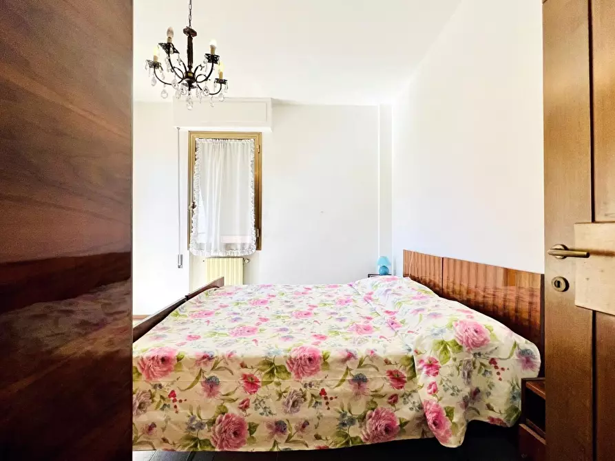 Immagine 30 di Appartamento in vendita  a Camaiore