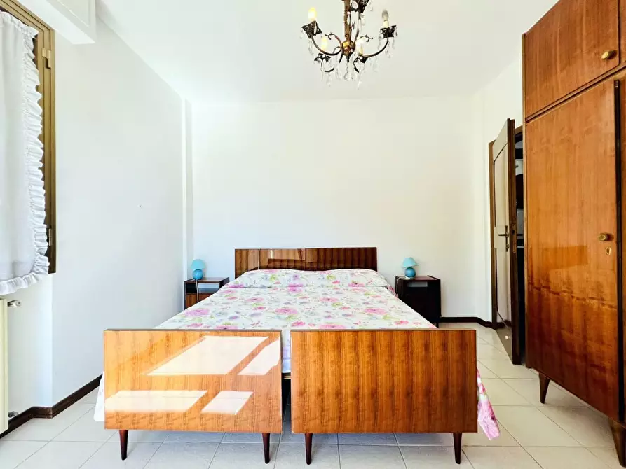 Immagine 32 di Appartamento in vendita  a Camaiore