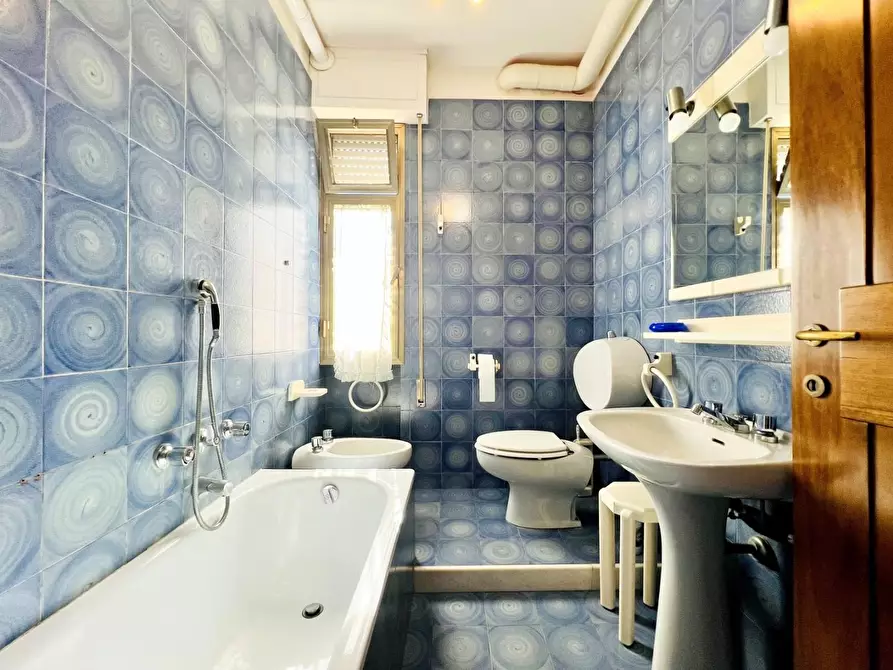 Immagine 34 di Appartamento in vendita  a Camaiore