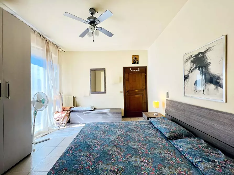 Immagine 15 di Appartamento in vendita  a Camaiore