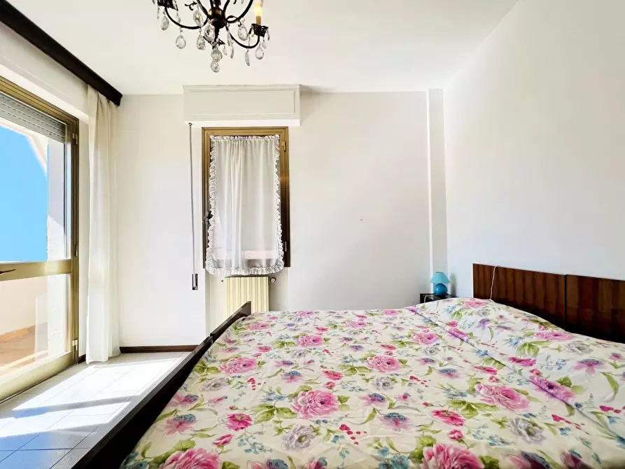 Immagine 31 di Appartamento in vendita  a Camaiore