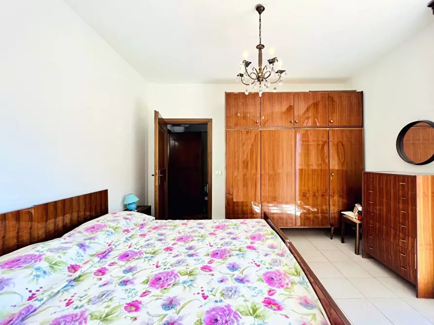 Immagine 33 di Appartamento in vendita  a Camaiore