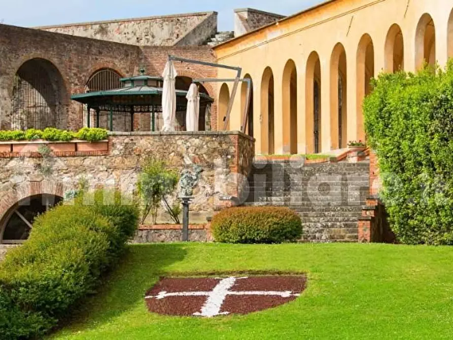 Immagine 10 di Appartamento in vendita  a Pisa