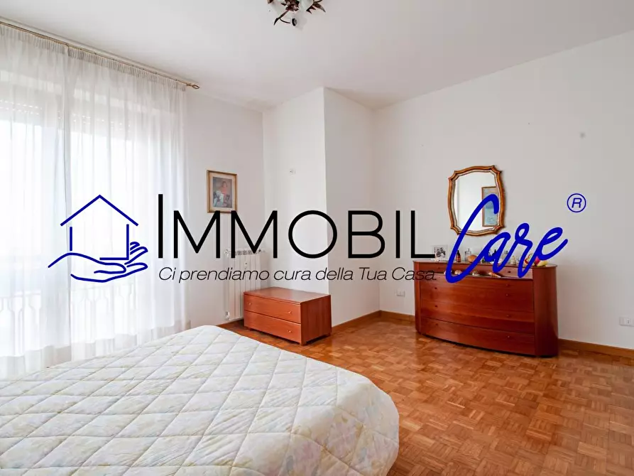 Immagine 12 di Appartamento in vendita  a Livorno