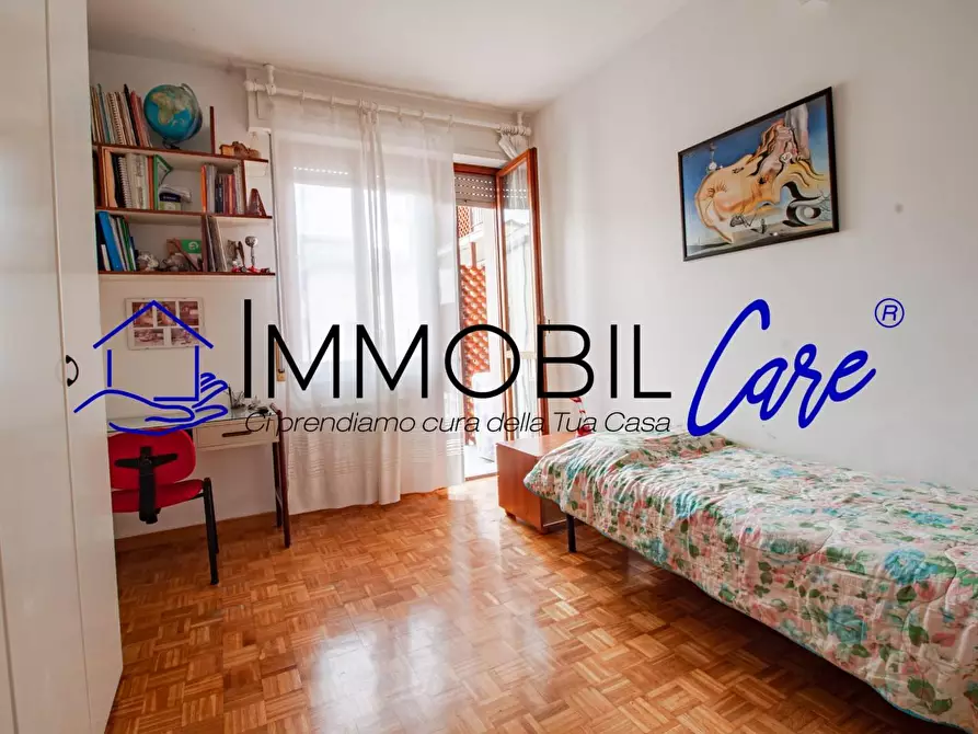 Immagine 16 di Appartamento in vendita  a Livorno