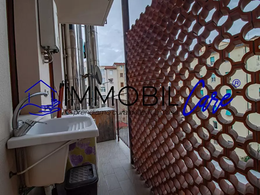 Immagine 10 di Appartamento in vendita  a Livorno